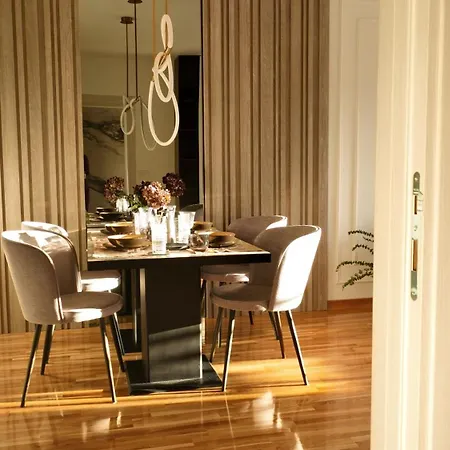 아파트 New&luxurious, Central&comfortable 베오그라드