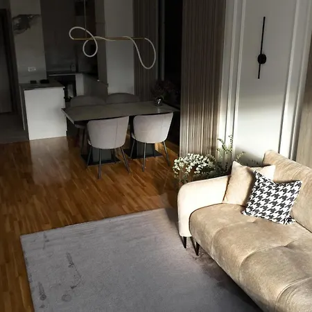 New&luxurious, Central&comfortable 아파트