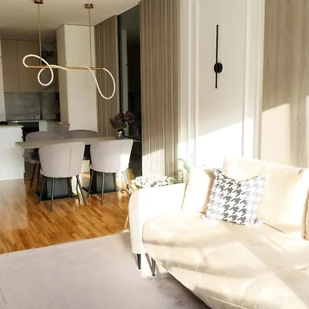 New&luxurious, Central&comfortable *