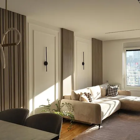 New&luxurious, Central&comfortable *