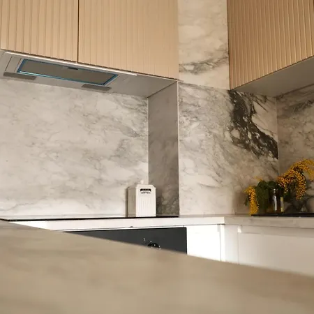 New&luxurious, Central&comfortable *